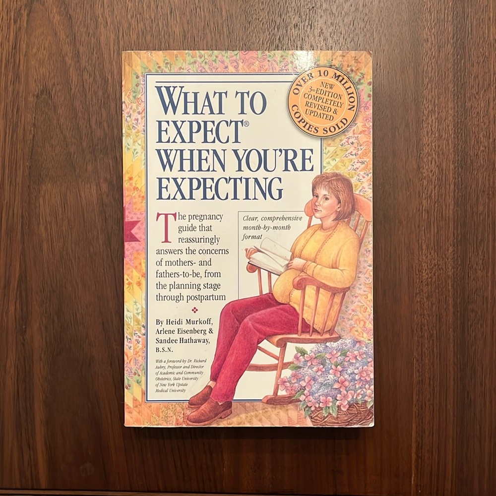 📕 3/$15 What to Expect When You’re Expecting Book